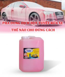 Pha dung dịch bọt tuyết rửa xe thế nào cho đúng cách