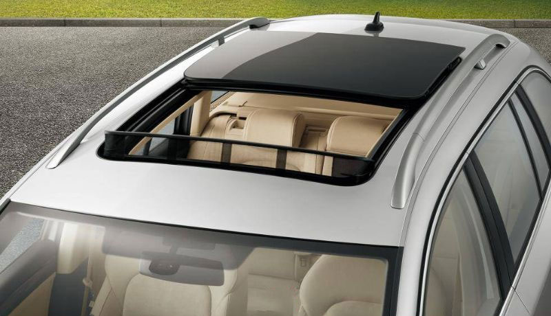 SUNROOF Là gì? Ưu và nhược điểm nổi bật